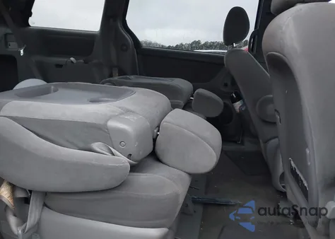 2005 Toyota Sienna Le из США, поврежденный, VIN 5TDZA23C55S235942